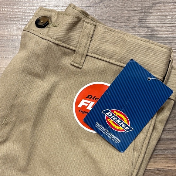 Dickies Men's Khaki Flat Front Shorts - Picture 5 of 5